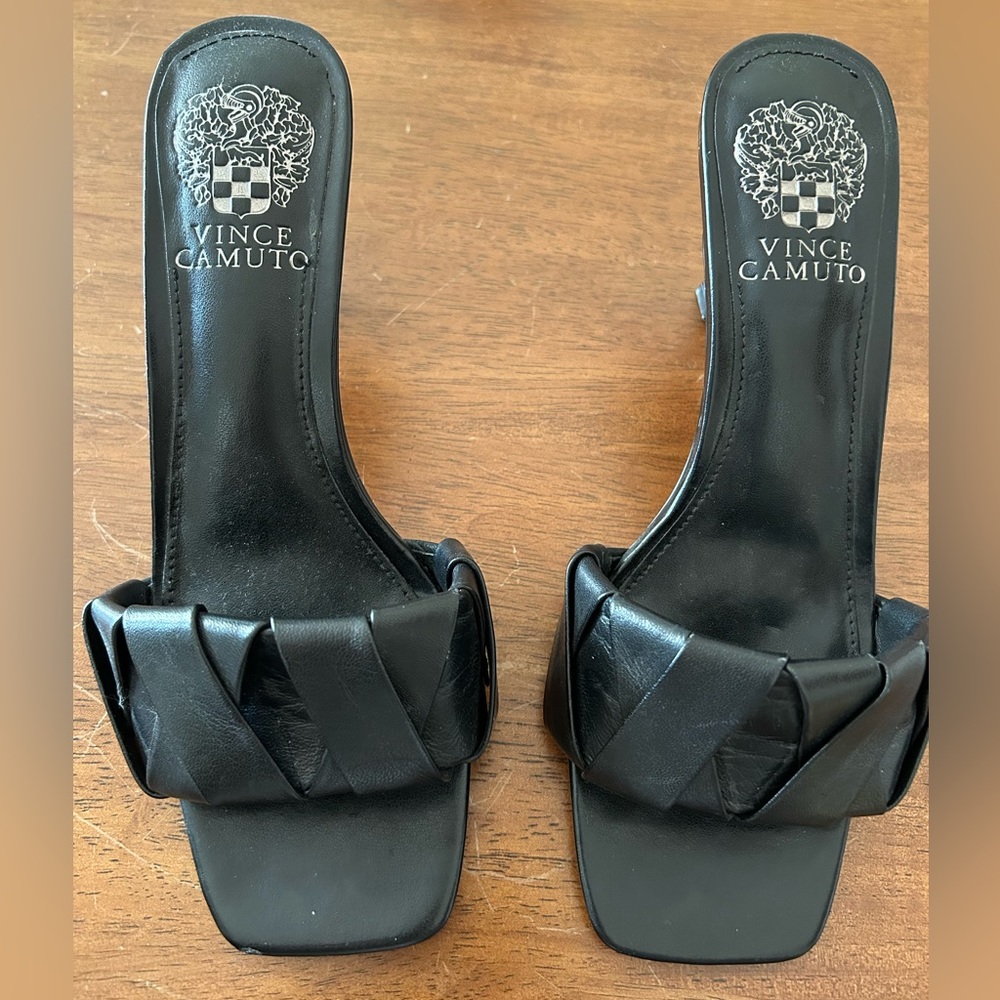 Vince Camuto kitten heel mule/sandal
